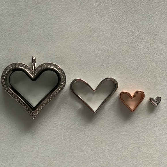 Origami Owl Crystal Silver Heart Locket with Chain - Picture 2 of 3